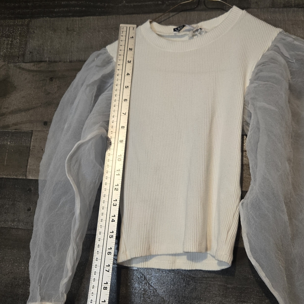 Zara Cream Ribbed Top with Sheer Puff Sleeves - Picture 2 of 5
